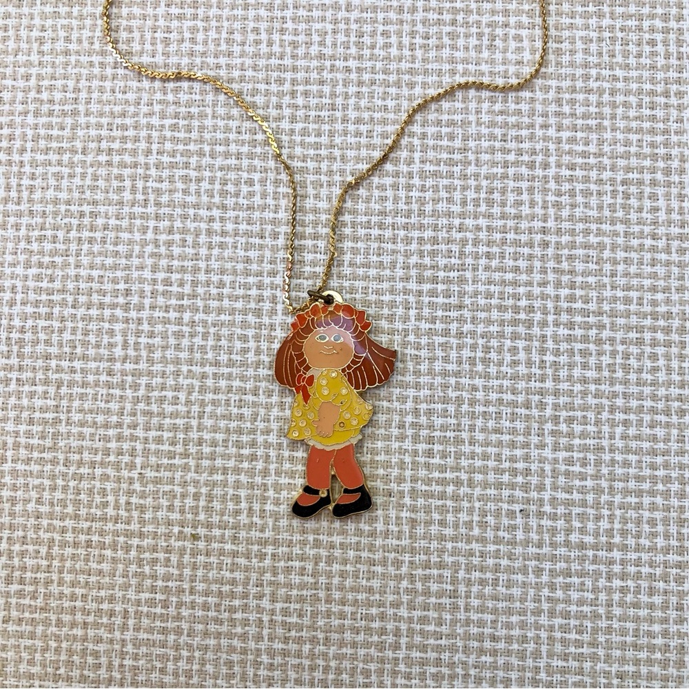 Cabbage Patch Kid  80's Doll Necklace gold tone orange red hair vintage - Picture 3 of 6